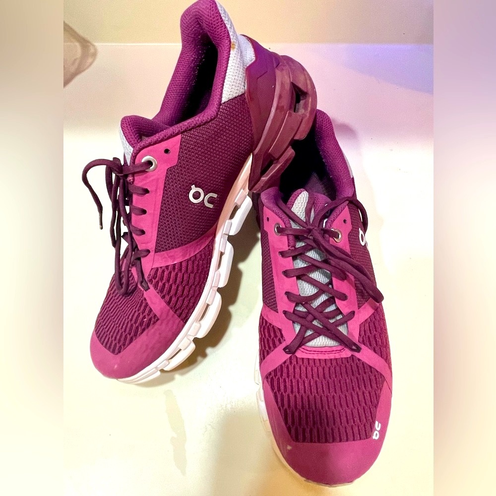 ON Running Cloudflyer Running Shoe 8.5